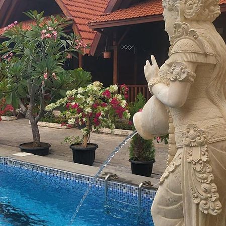 Uli Wood Villa, Jimbaran Bali - Near Gwk Εξωτερικό φωτογραφία