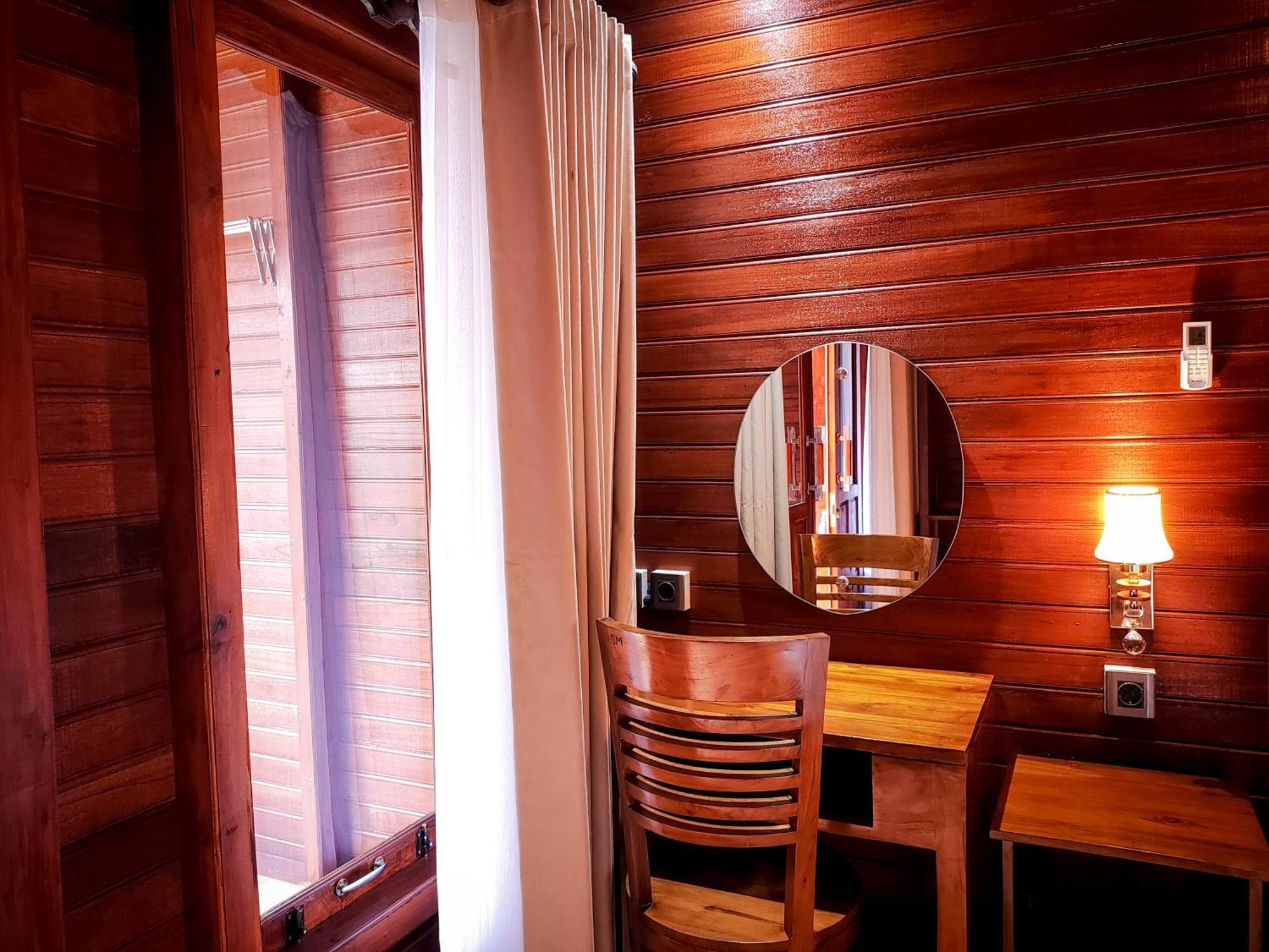 Uli Wood Villa, Jimbaran Bali - Near Gwk Εξωτερικό φωτογραφία