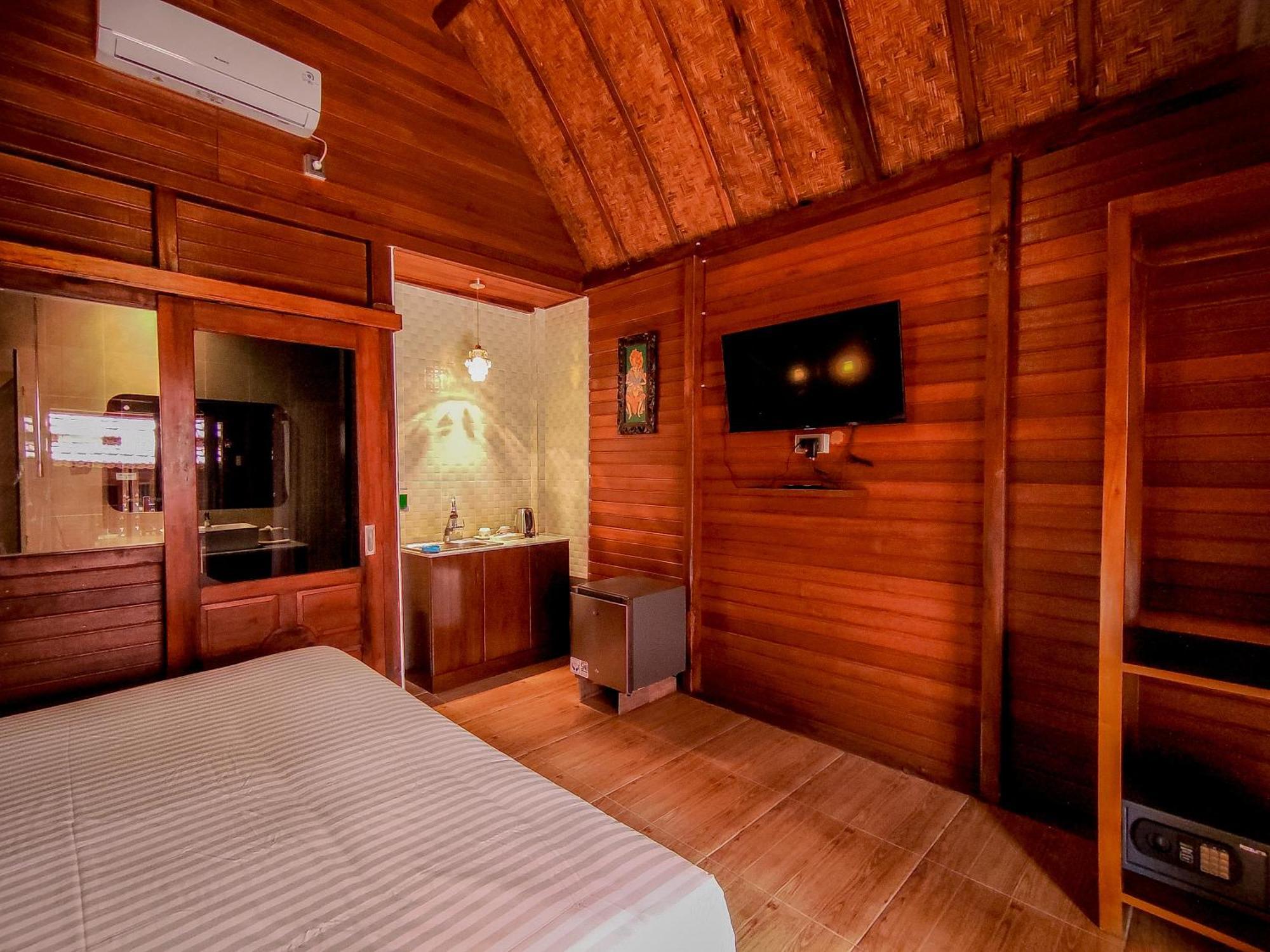Uli Wood Villa, Jimbaran Bali - Near Gwk Εξωτερικό φωτογραφία