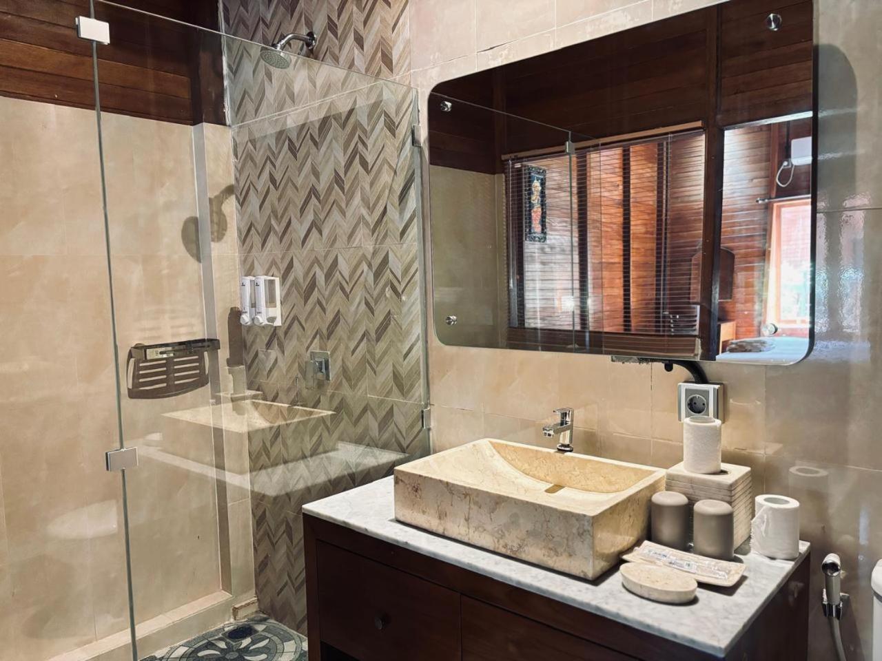 Uli Wood Villa, Jimbaran Bali - Near Gwk Εξωτερικό φωτογραφία