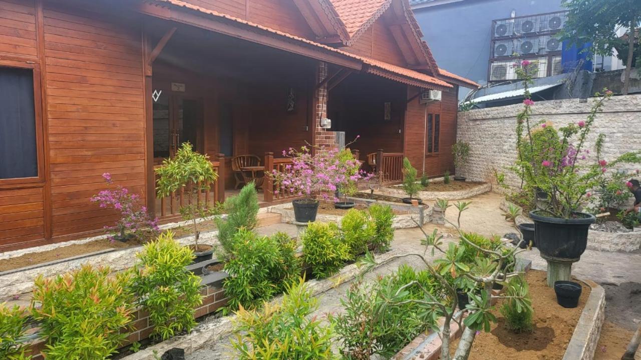 Uli Wood Villa, Jimbaran Bali - Near Gwk Εξωτερικό φωτογραφία